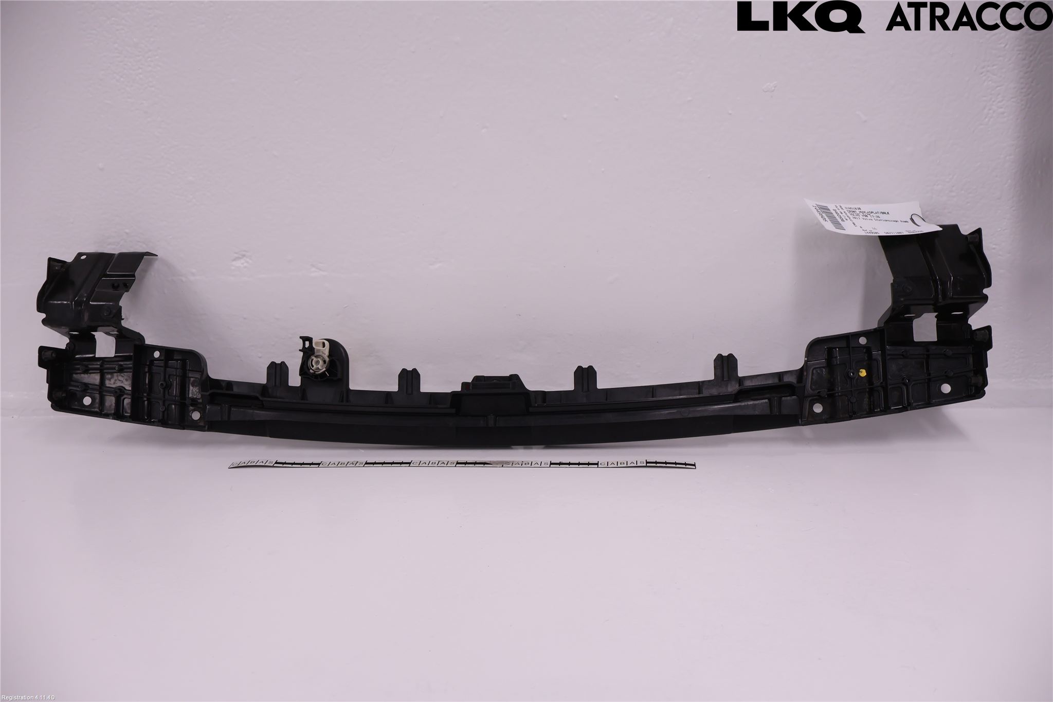 Volvo V90 17->> Front Huvlåsplåt-Balk