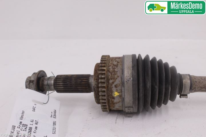 Hyundai ix20 Drivaxel Fram Vänster