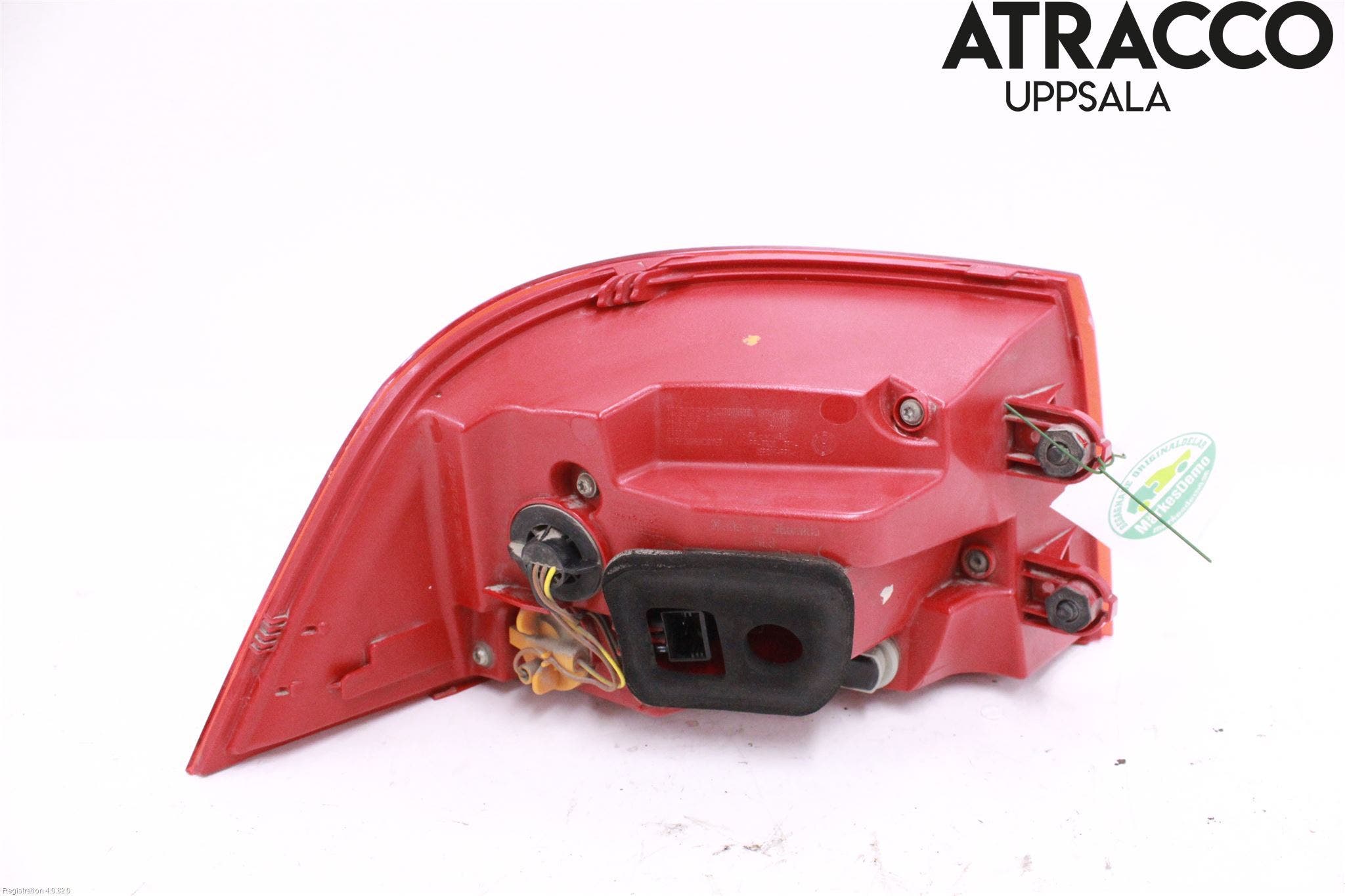 Volkswagen VW PASSAT 11-14 Bakljus Höger