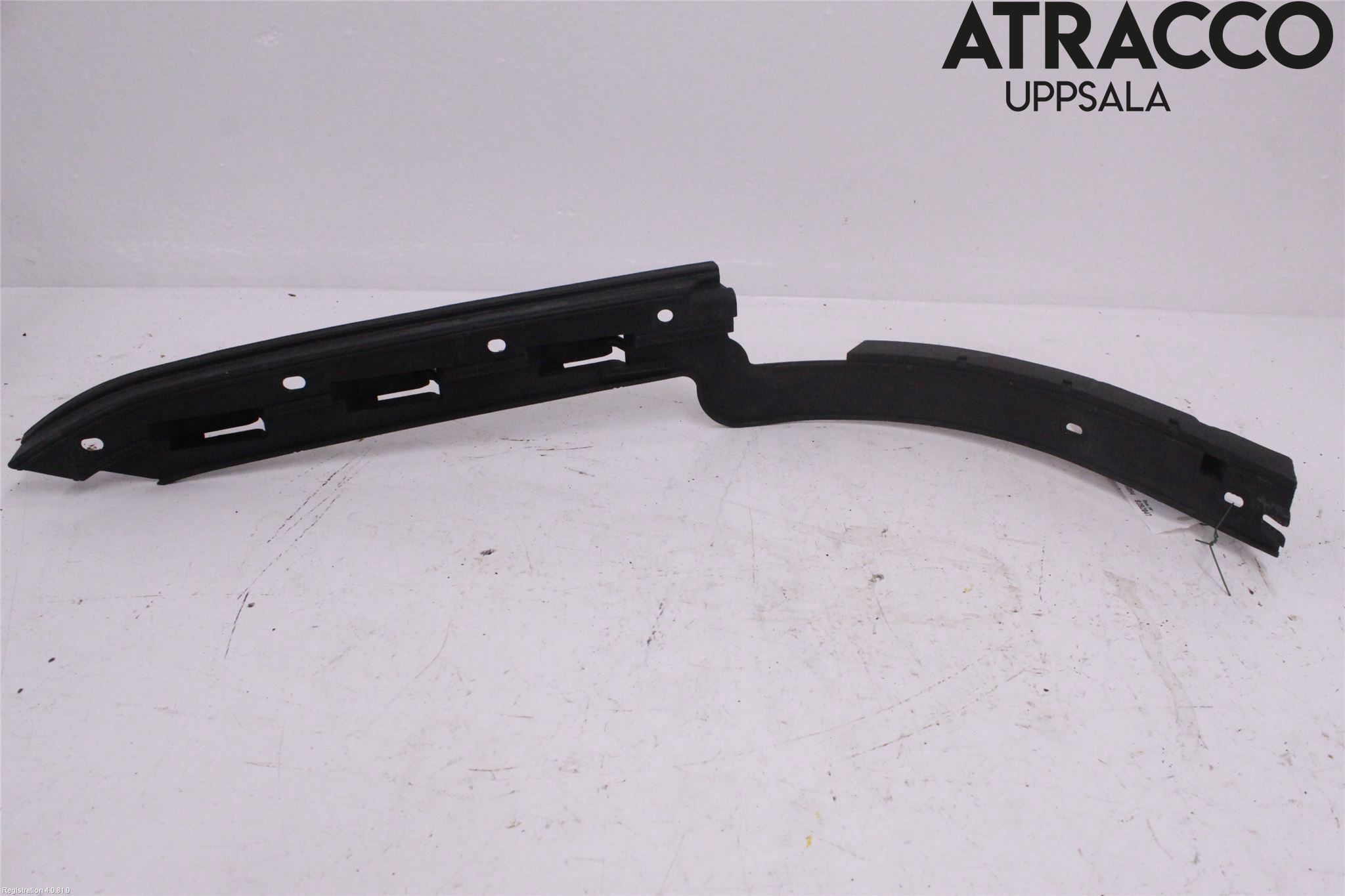 Porsche CAYENNE 03- Stötfångarfäste Bak Hö