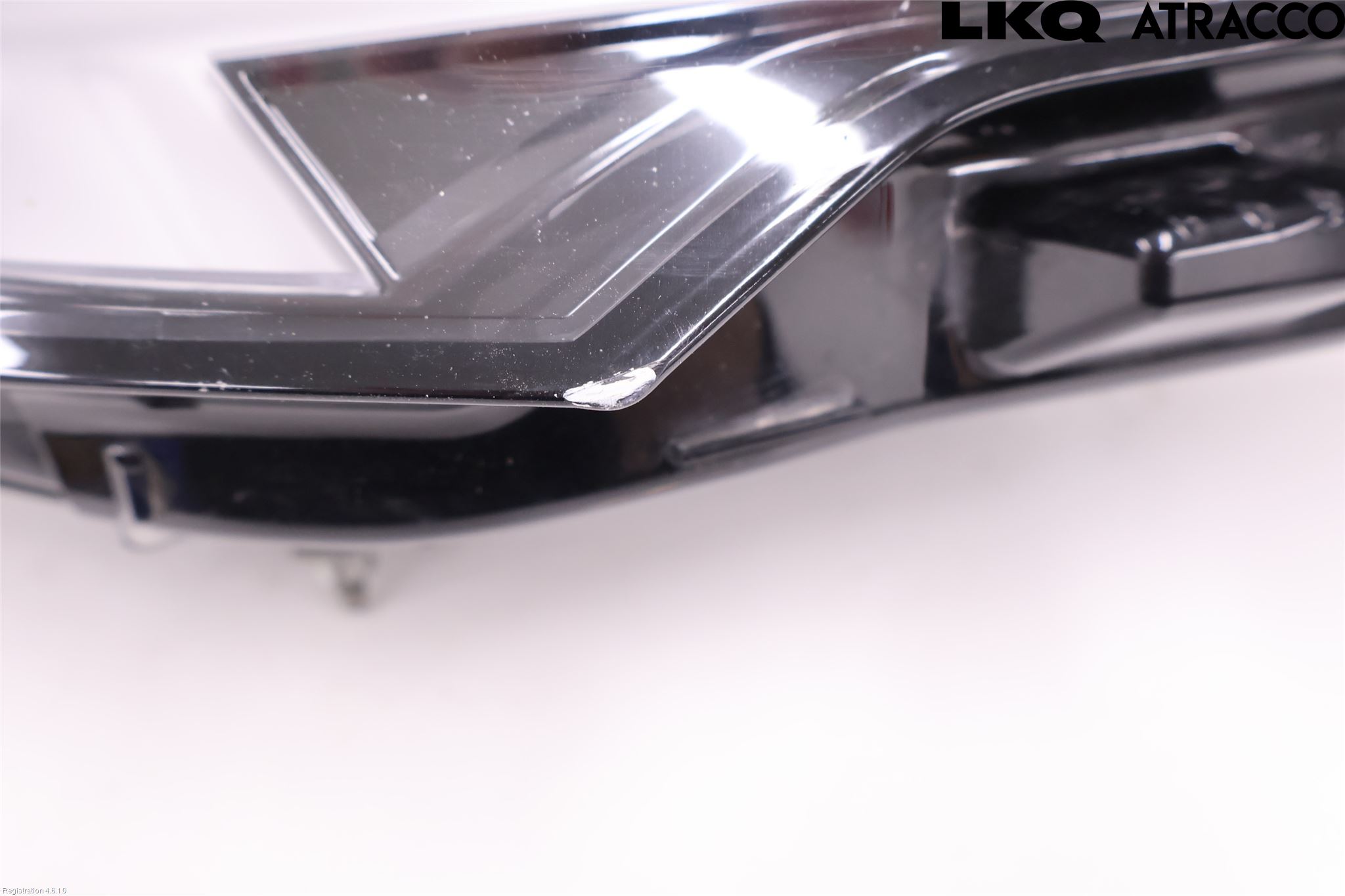Opel CORSA F, CORSA-E 20- Strålkastare Höger