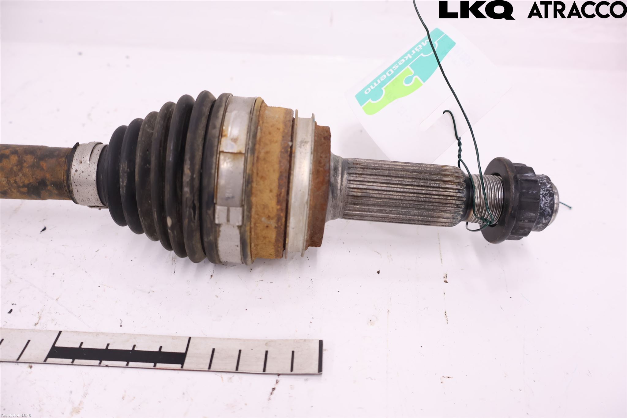 Toyota YARIS CROSS XP21 21- Drivaxel Bak Vänster