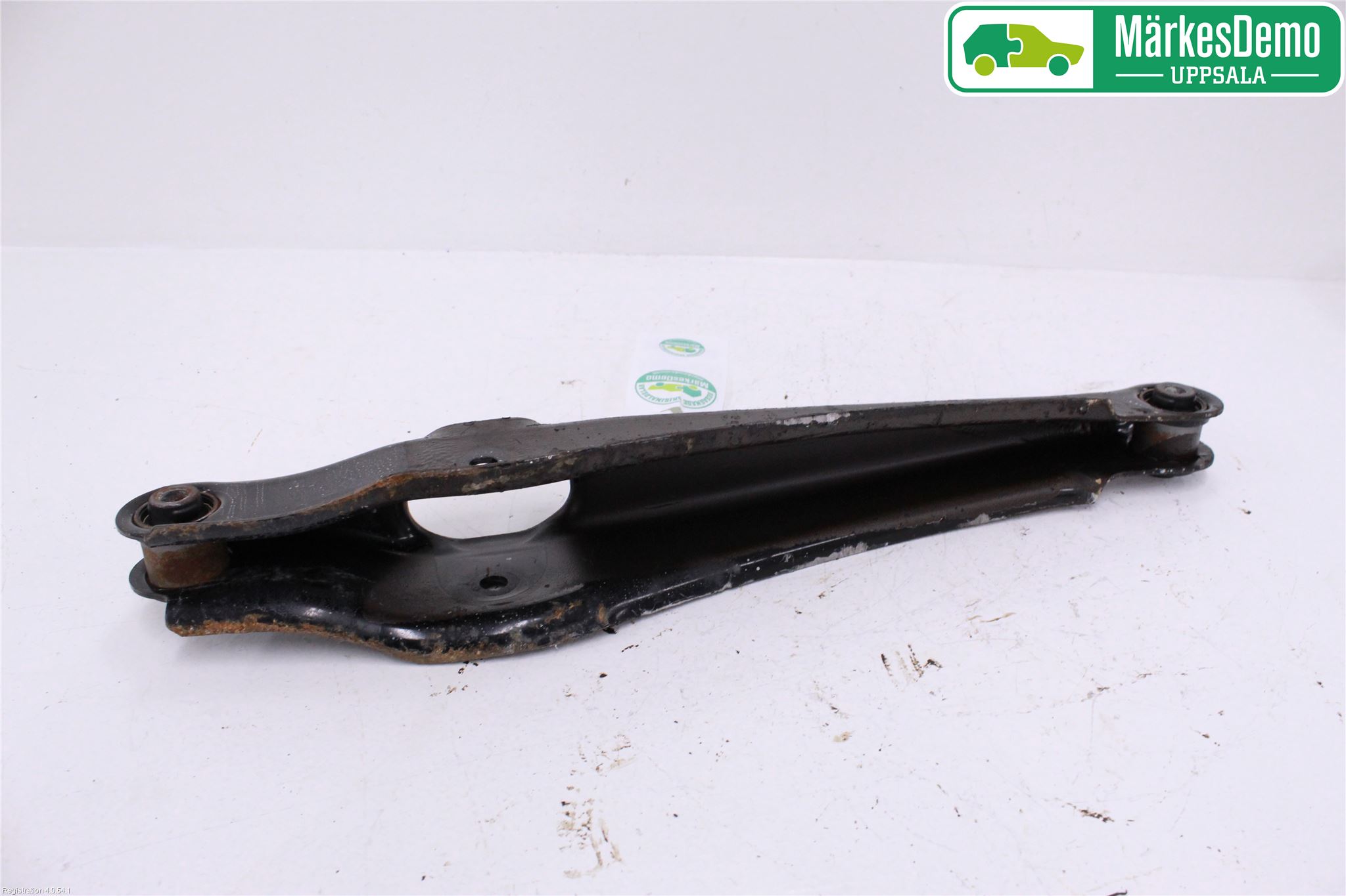 Mitsubishi OUTLANDER 13-21 Bärarm Bak Höger