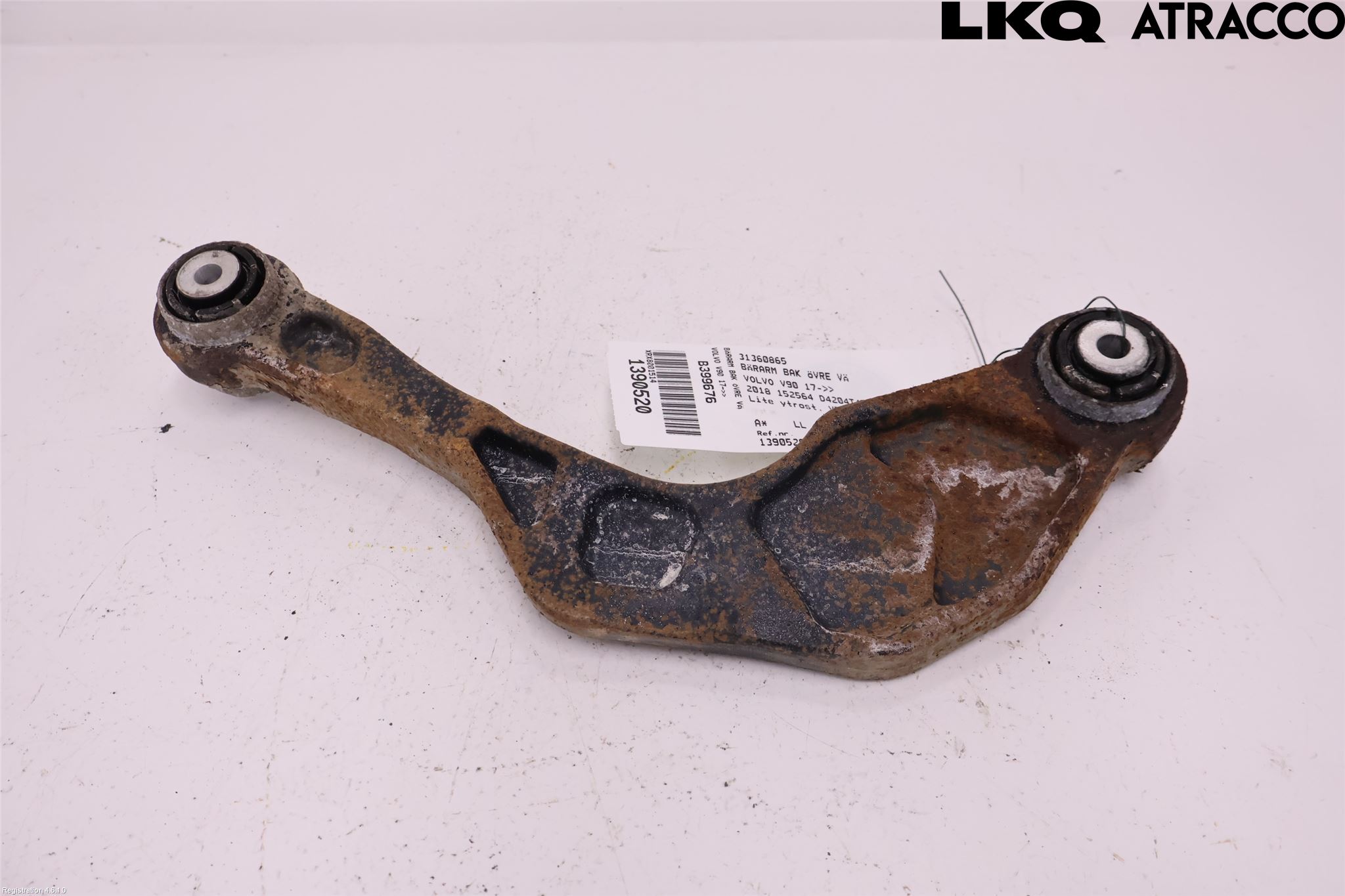 Volvo V90 17->> Bärarm Bak Övre Vänster