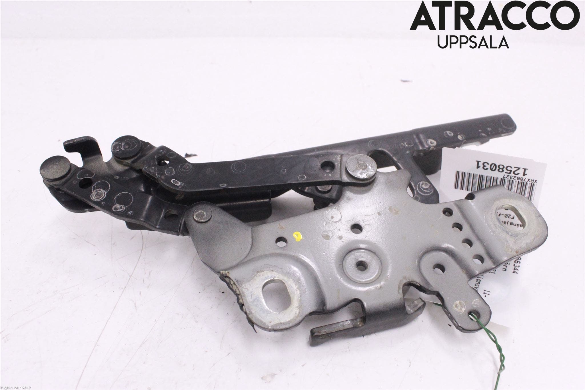 BMW 1 F20/F21 11-19 Huvgångjärn