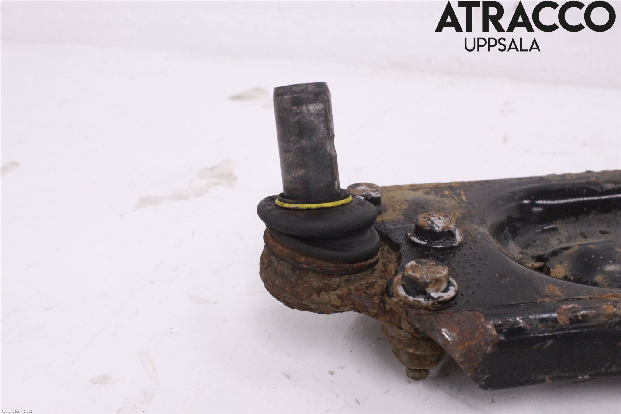Saab 9-5     06-10 Bärarm Fram Undre Vä