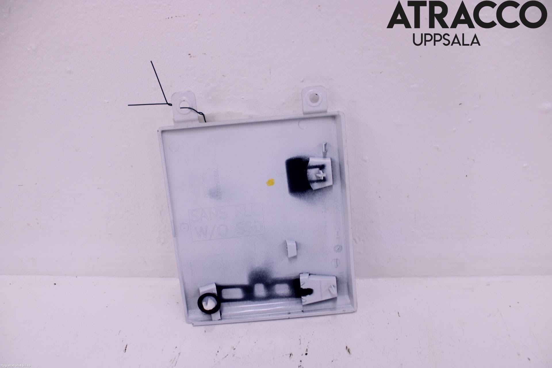 Opel VIVARO 15-19 Tanklucka