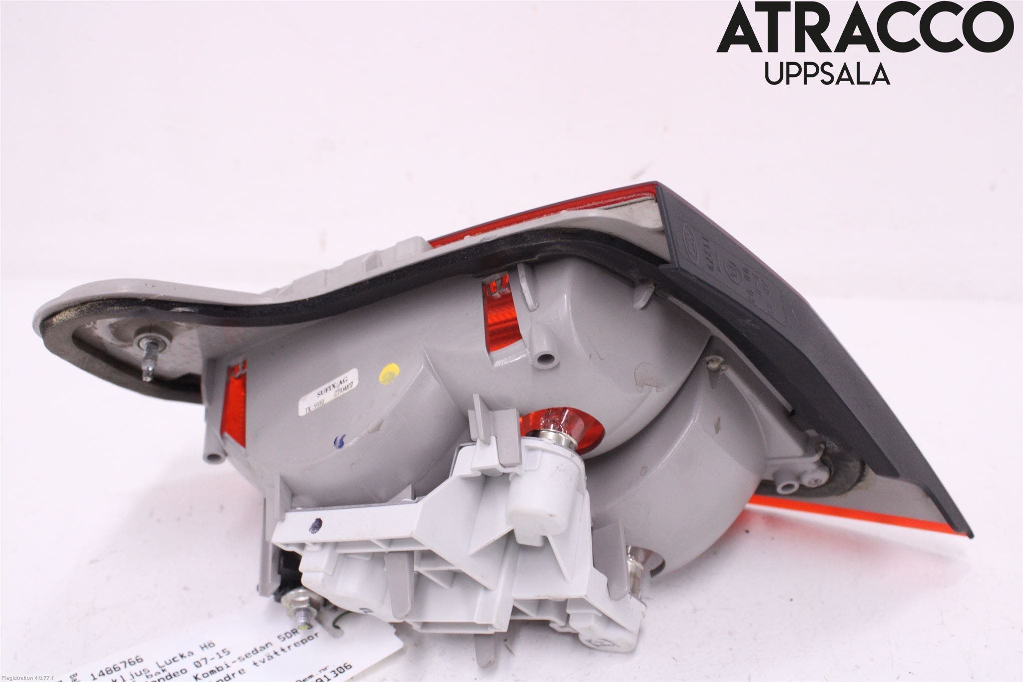 Ford MONDEO 07-15 Bakljus Lucka Hö