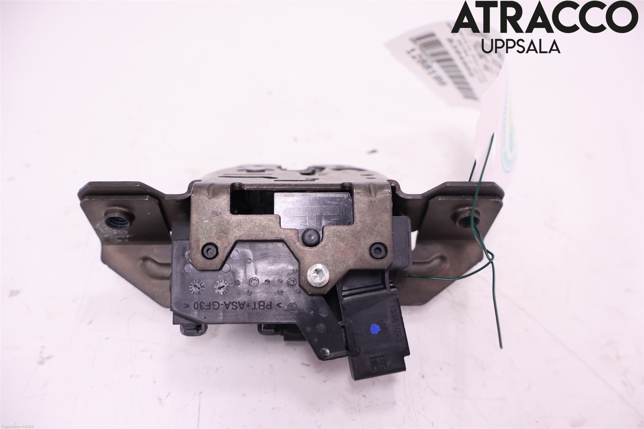 Opel ASTRA J 10-15 Låskista Baklucka