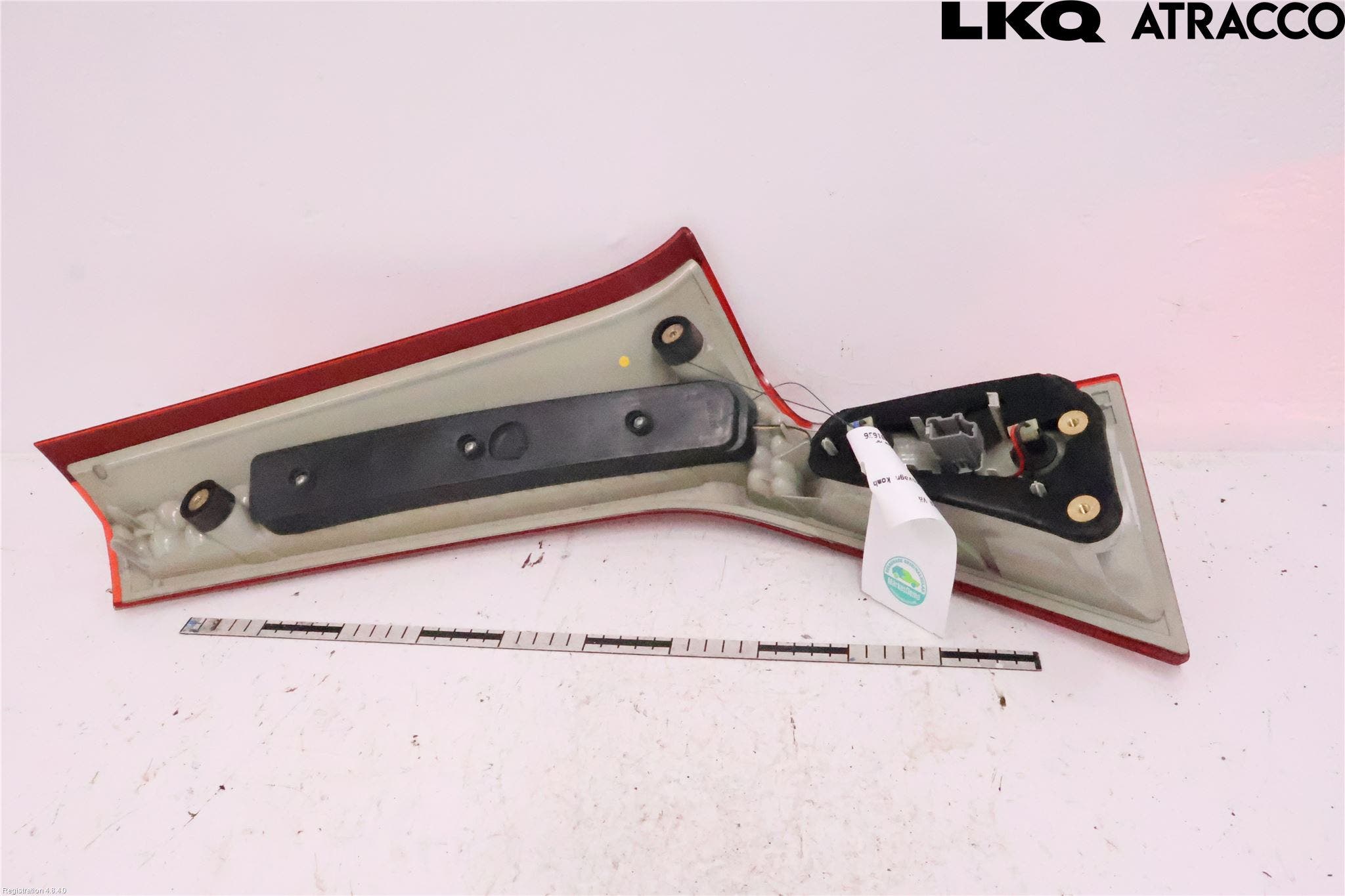 Volvo XC70 08-13 Bakljus Lucka Vä