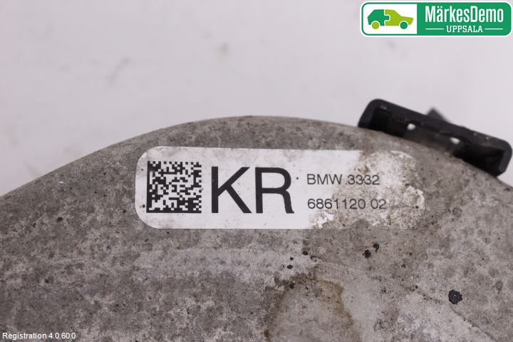 BMW 5 G30/G31/F90 17-23 Bärarm Bak Övre Höger