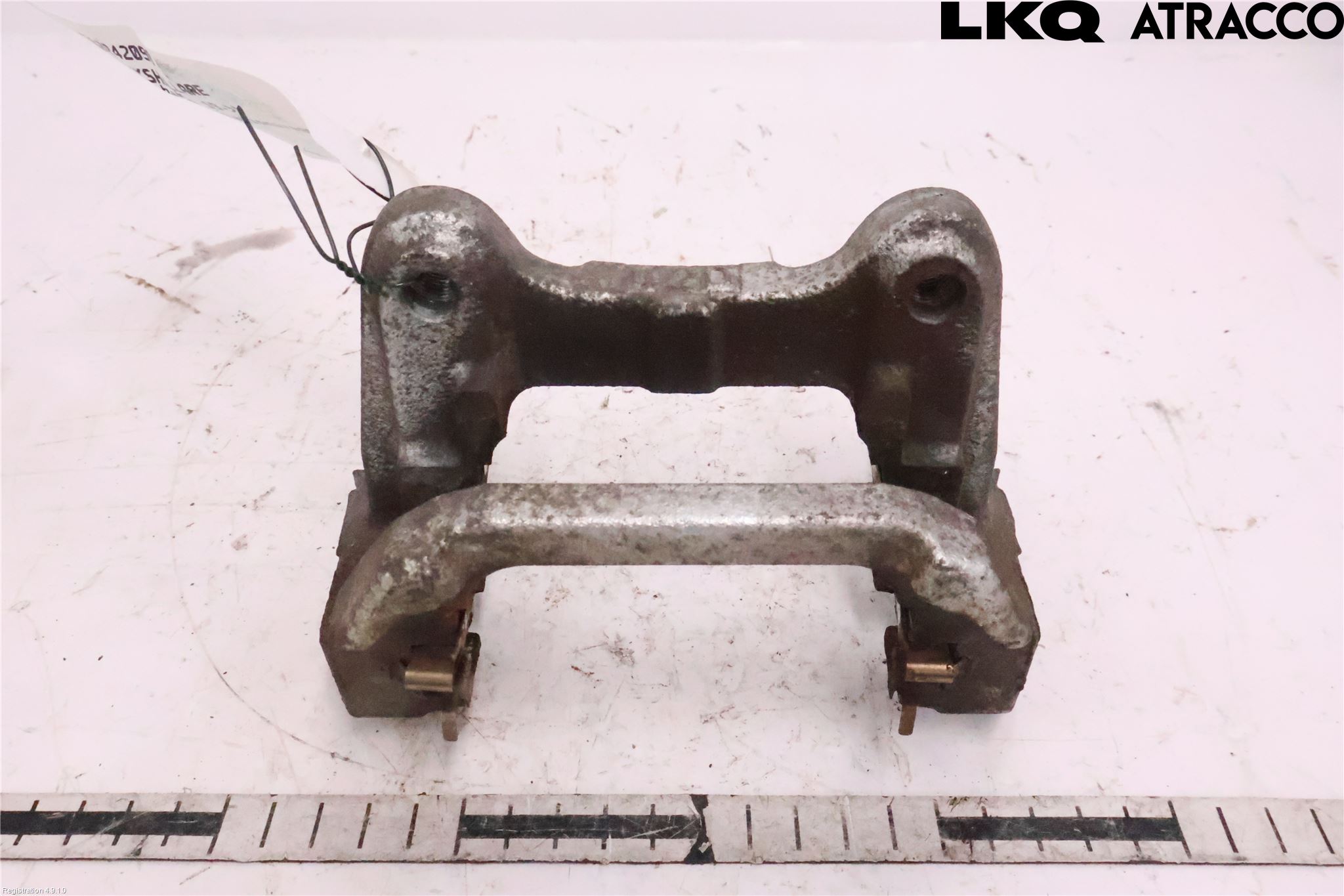 Toyota RAV4 19- Bromsokshållare