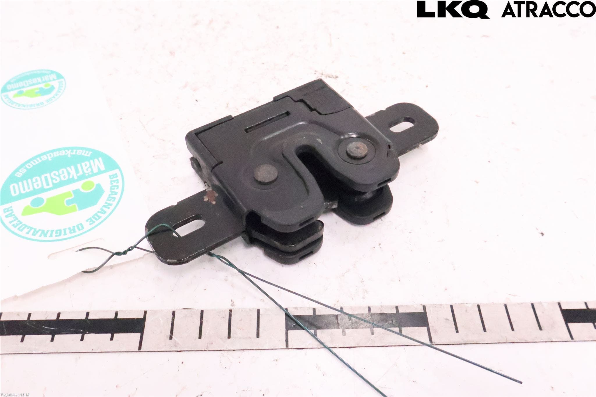 Volvo XC60 09-13 Huvlås