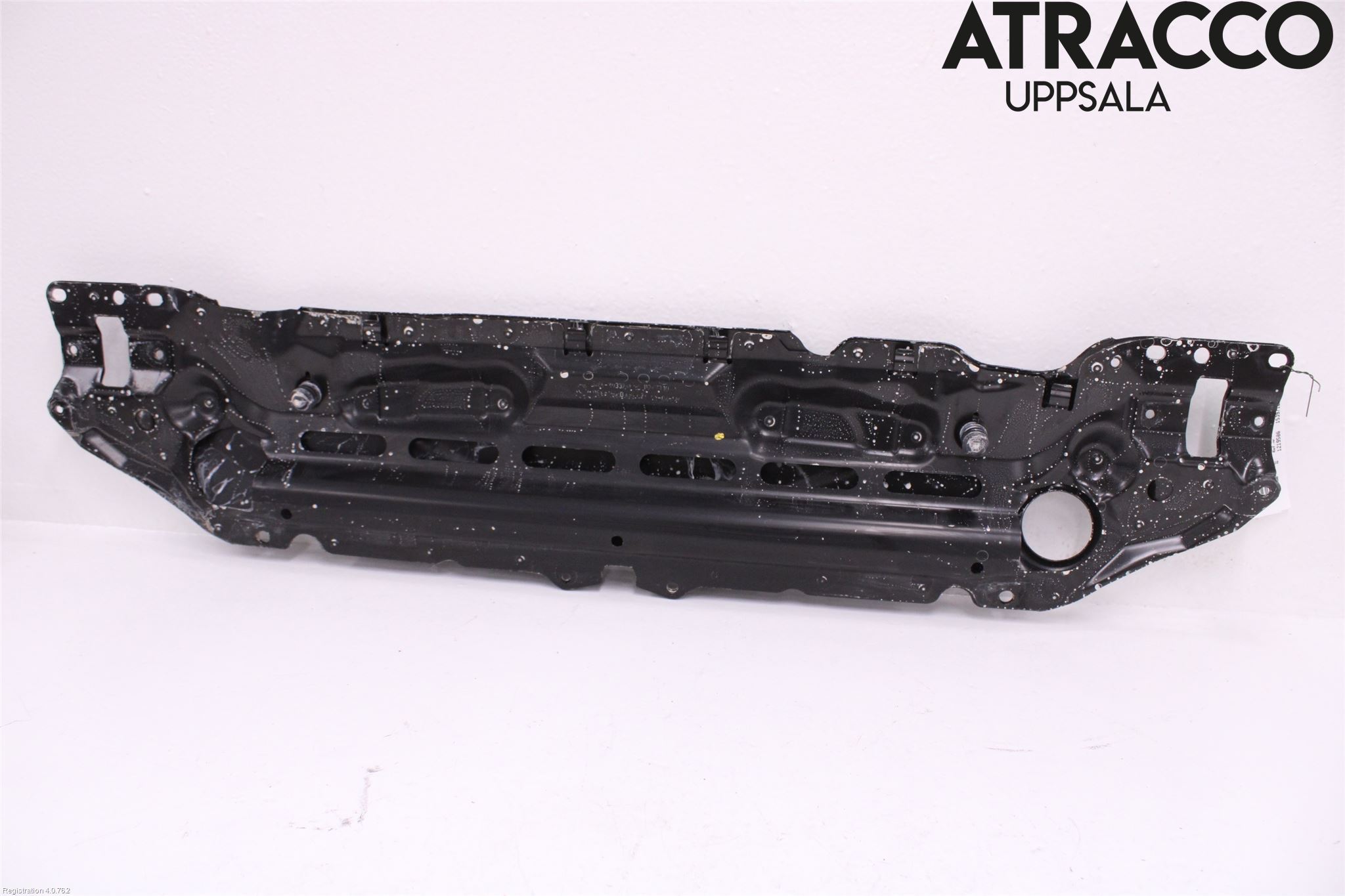 BMW 5 E60/61 Sed/Tou 02-10 Front Huvlåsplåt-Balk