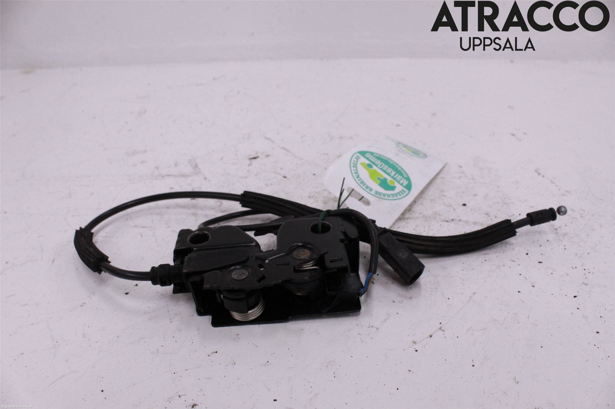 Volkswagen VW POLO 10-17 Huvlås