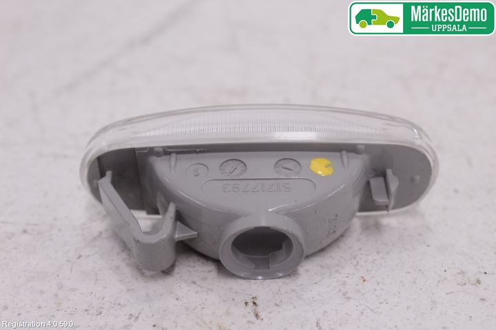 Peugeot BIPPER Blinkers Sidoblinkers Vä