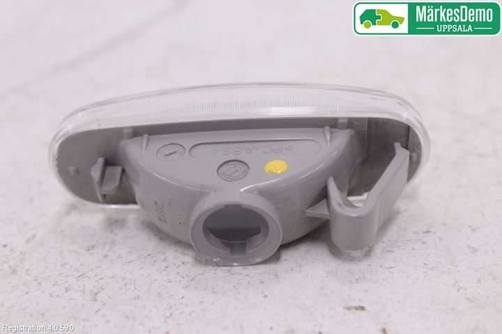 Peugeot BIPPER Blinkers Sidoblinkers Hö