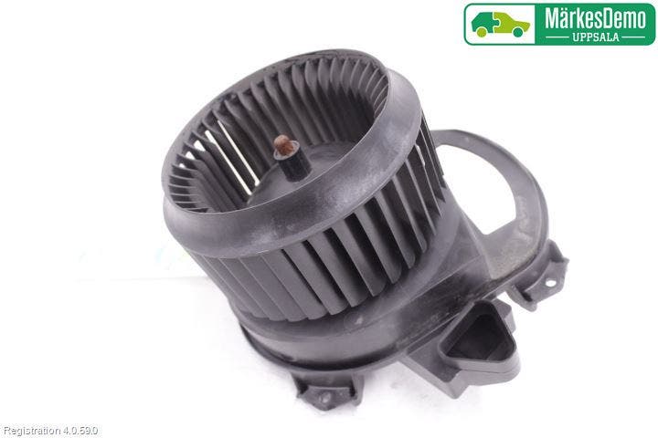 Mercedes-Benz MB CLA-KLASS (C117/X117) 13-19 Värmefläkt