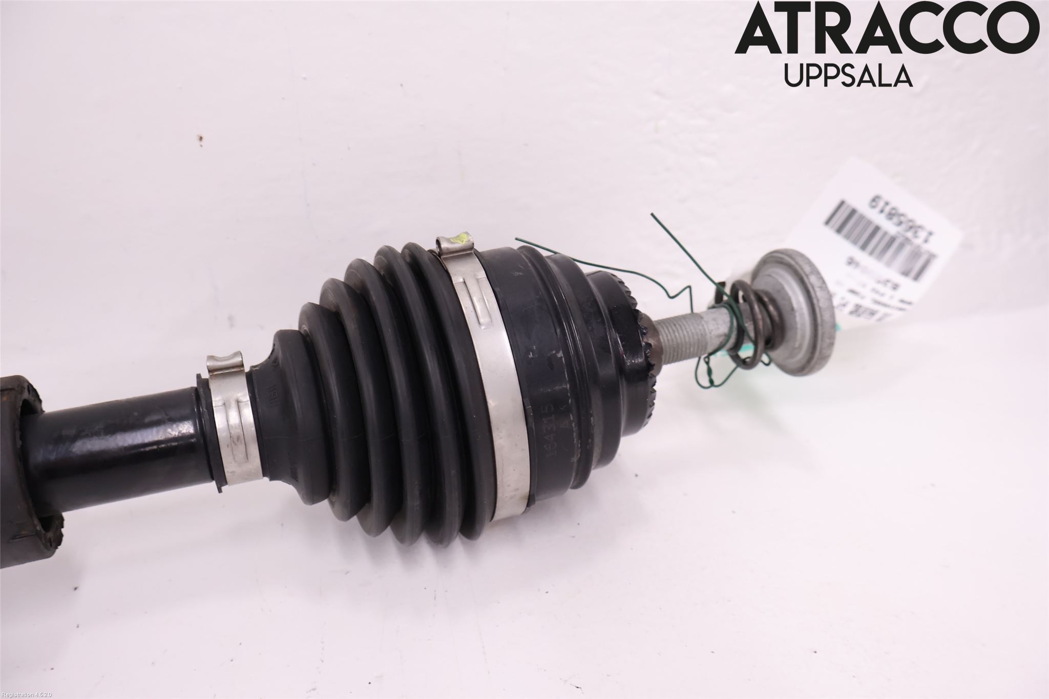 BMW 1 F40 19- Drivaxel Fram Höger