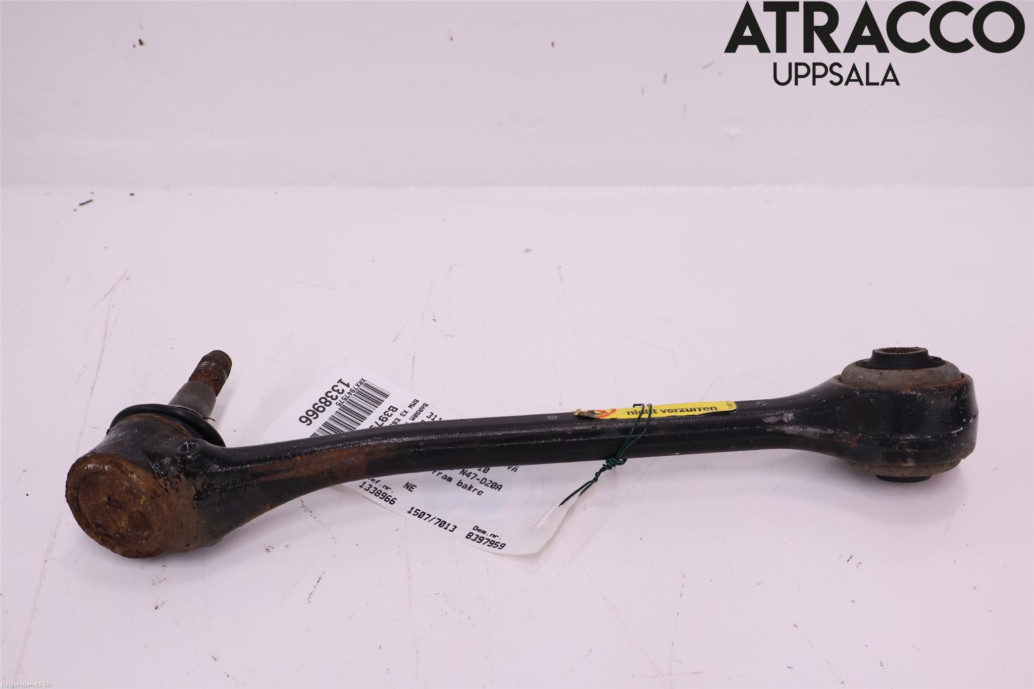 BMW X3 E83     03-10 Bärarm Fram Undre Vä