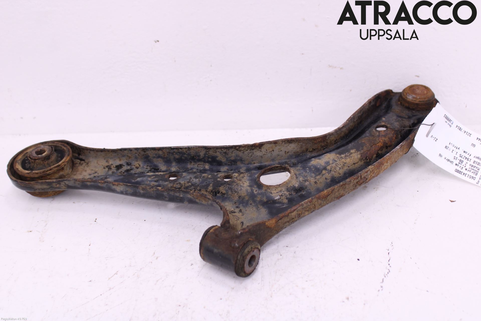 Mazda 2 (DE) 08-15 Bärarm Fram Undre Hö