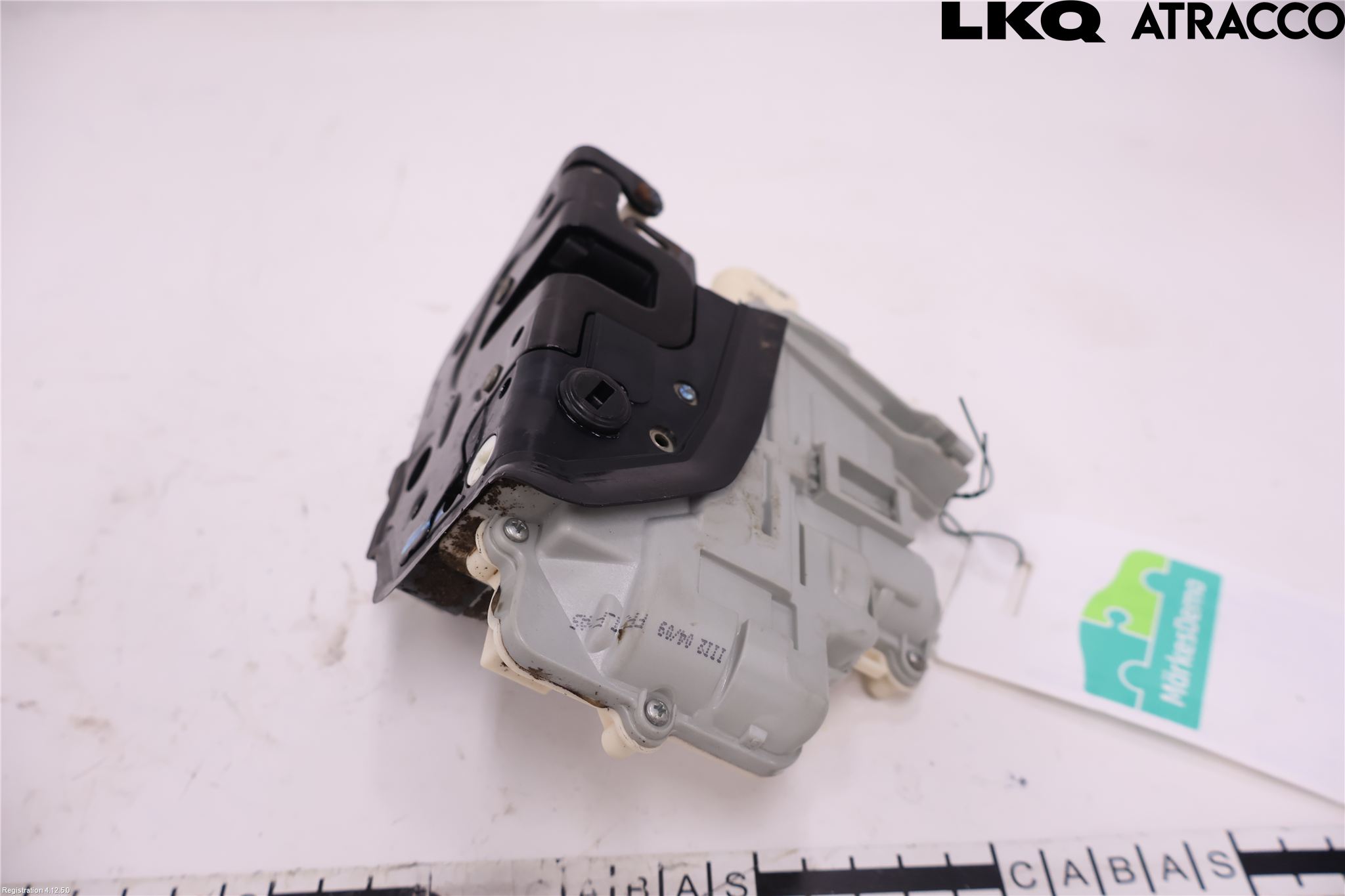 Audi A4 ALLROAD 09-16 Låskista-Dörrlås