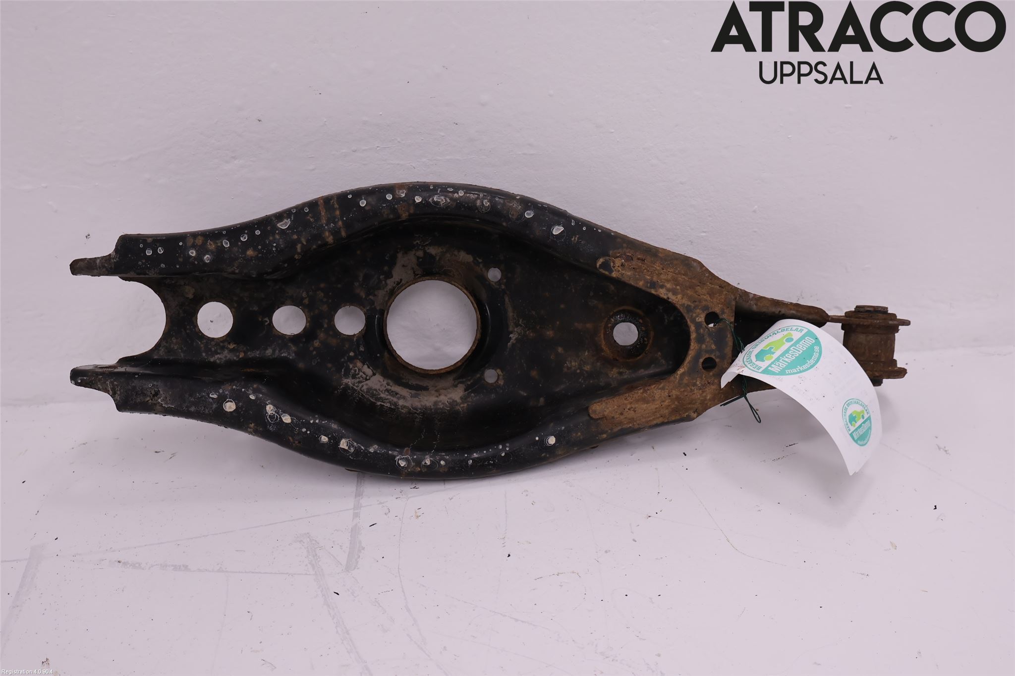Toyota AVENSIS 16-18 Bärarm Bak Höger