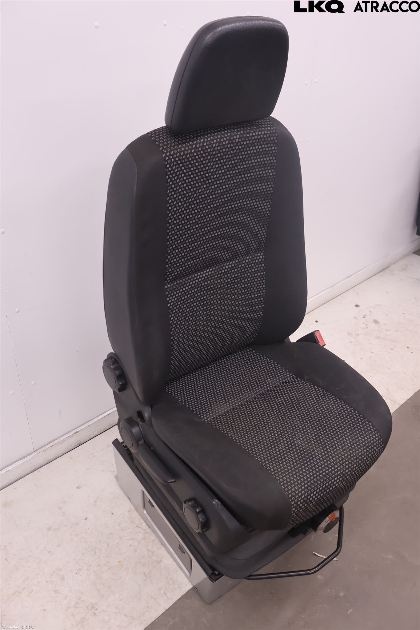 Mercedes-Benz MB SPRINTER (W906) 06-18 Inredning Stol Fram Hö