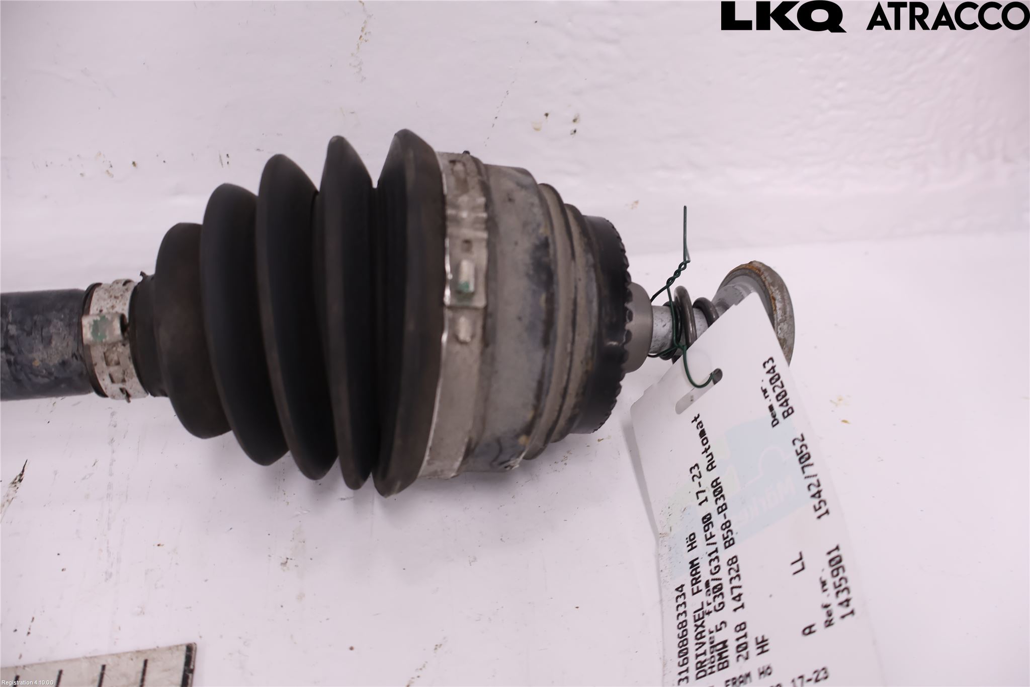 BMW 5 G30/G31/F90 17-23 Drivaxel Fram Höger