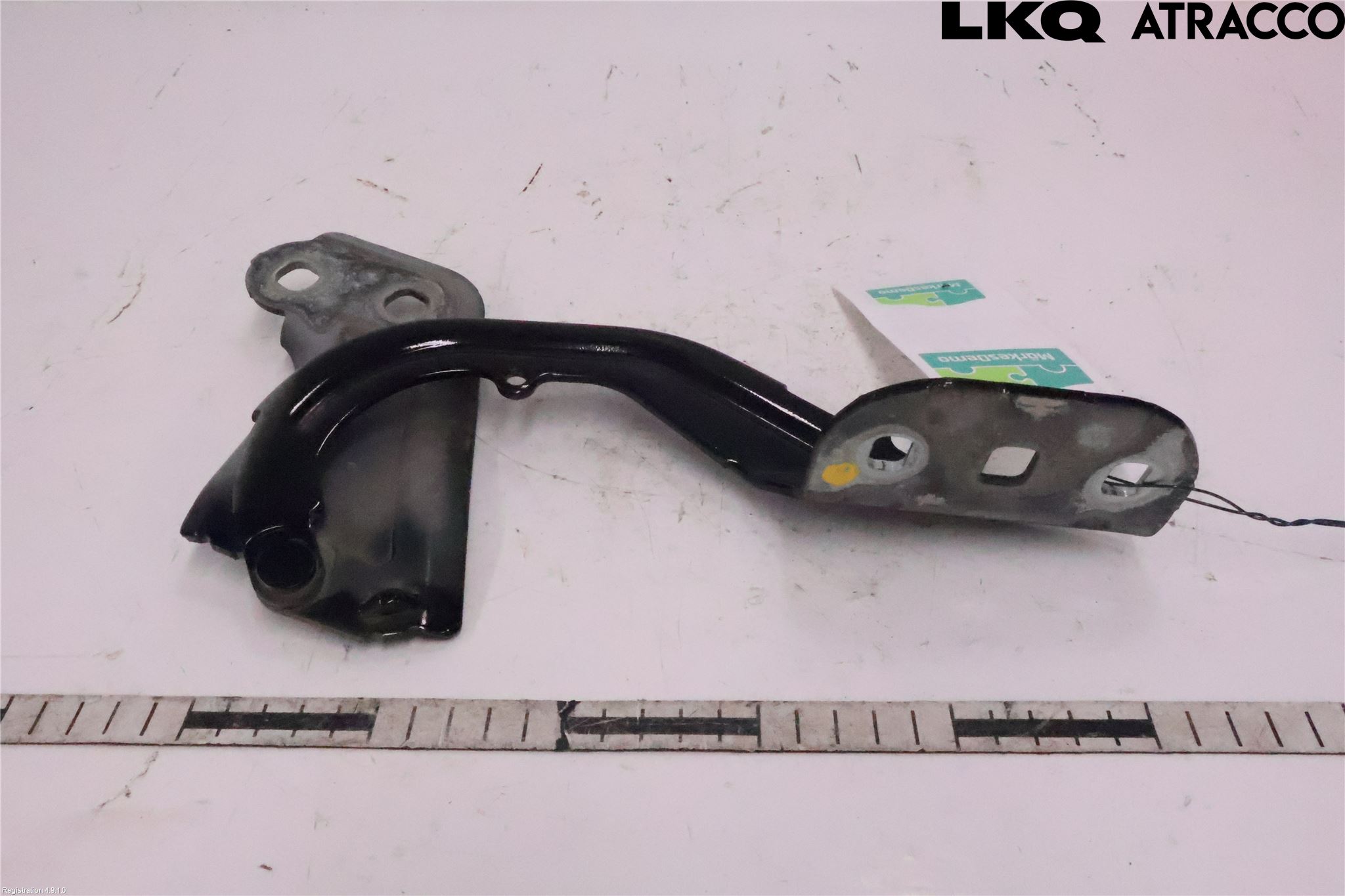 Ford KUGA 17-19 Huvgångjärn
