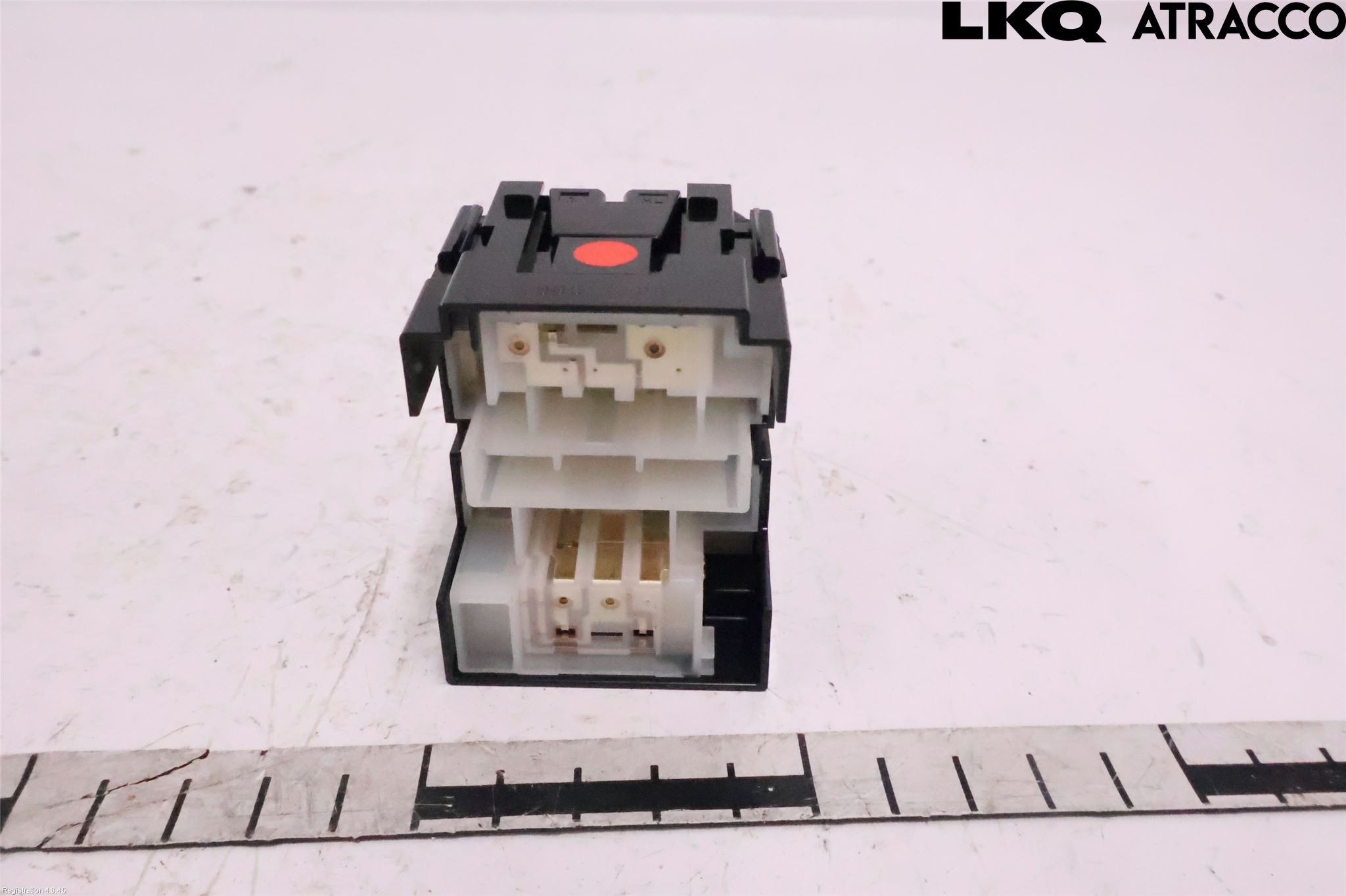 Lexus UX/300e 19- Strömställare Spegel