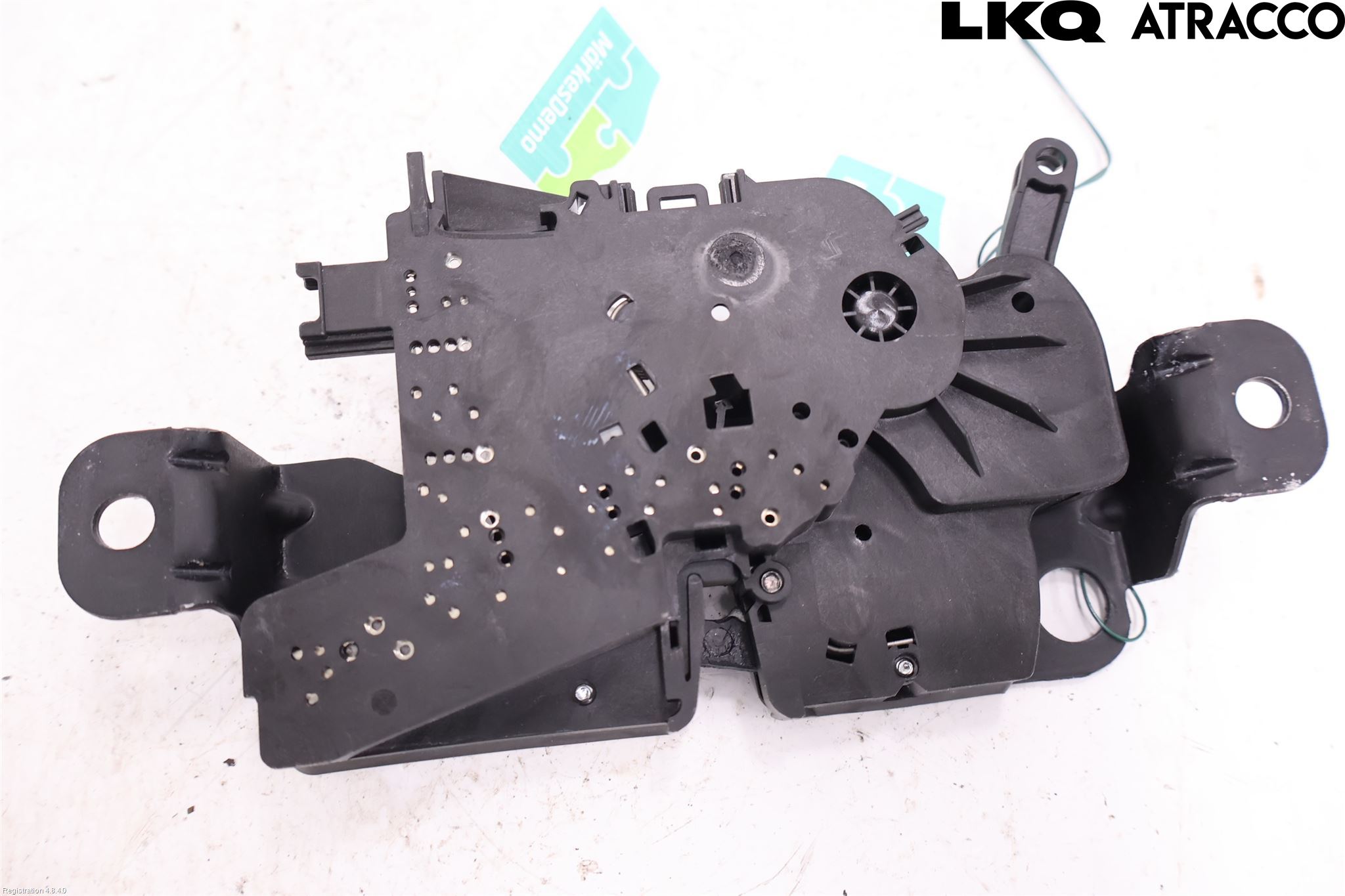 BMW 2 G42 22- Låskista Baklucka