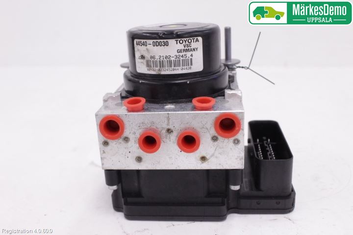 Toyota YARIS XP130 15-20 Abs Hydraulaggregat
