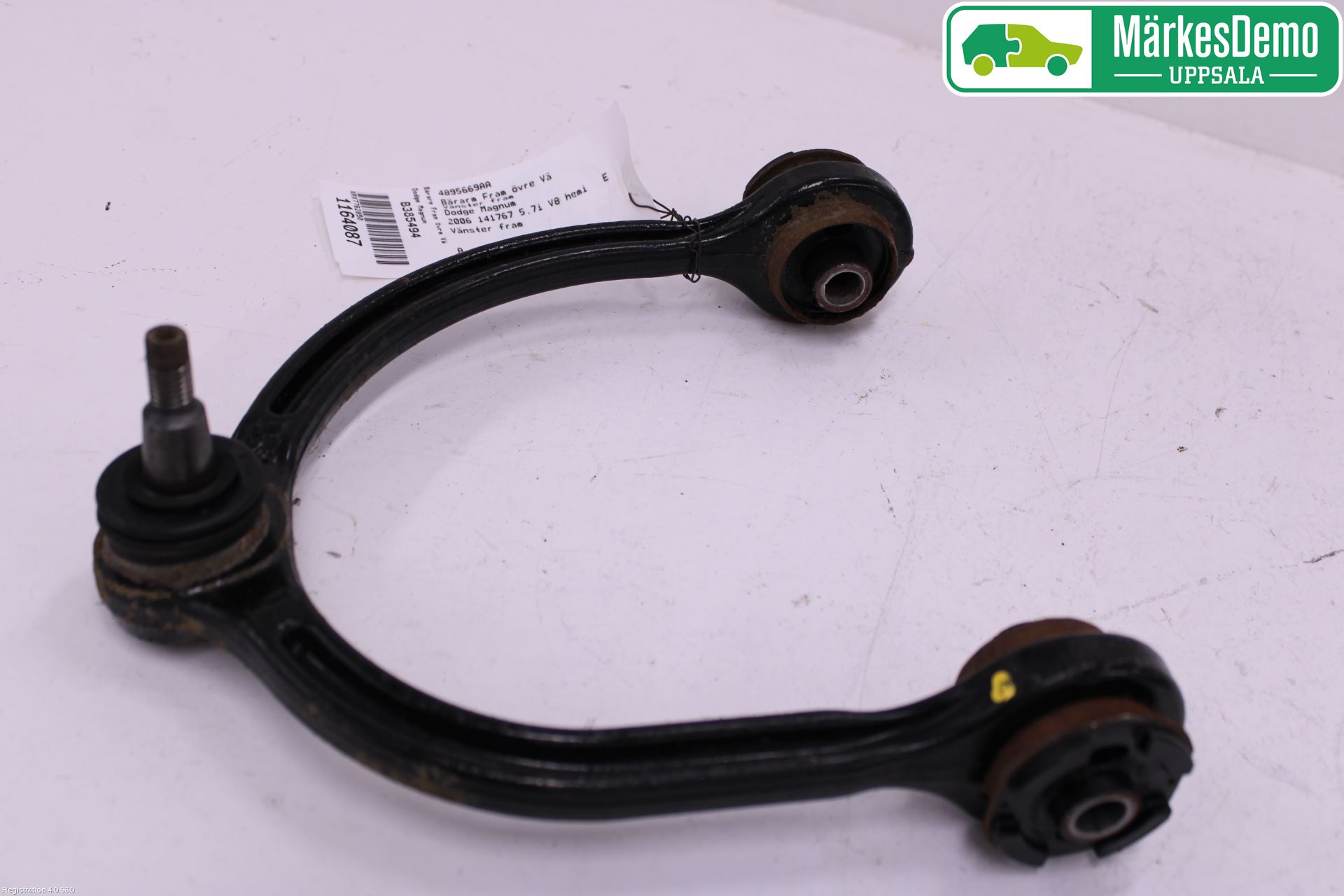 Dodge MAGNUM Bärarm Fram Övre Vä