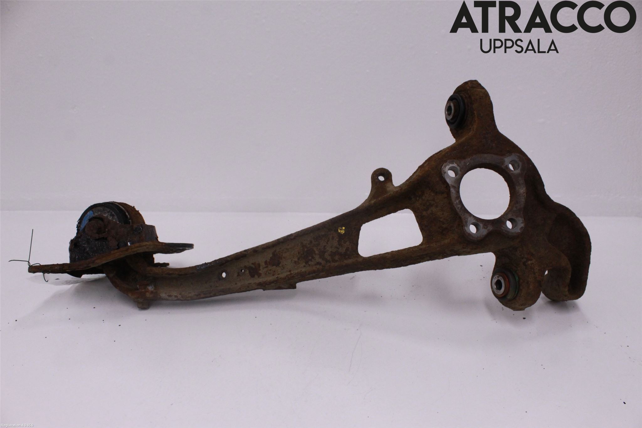 Saab 9-5     06-10 Bärarm Bak Vänster