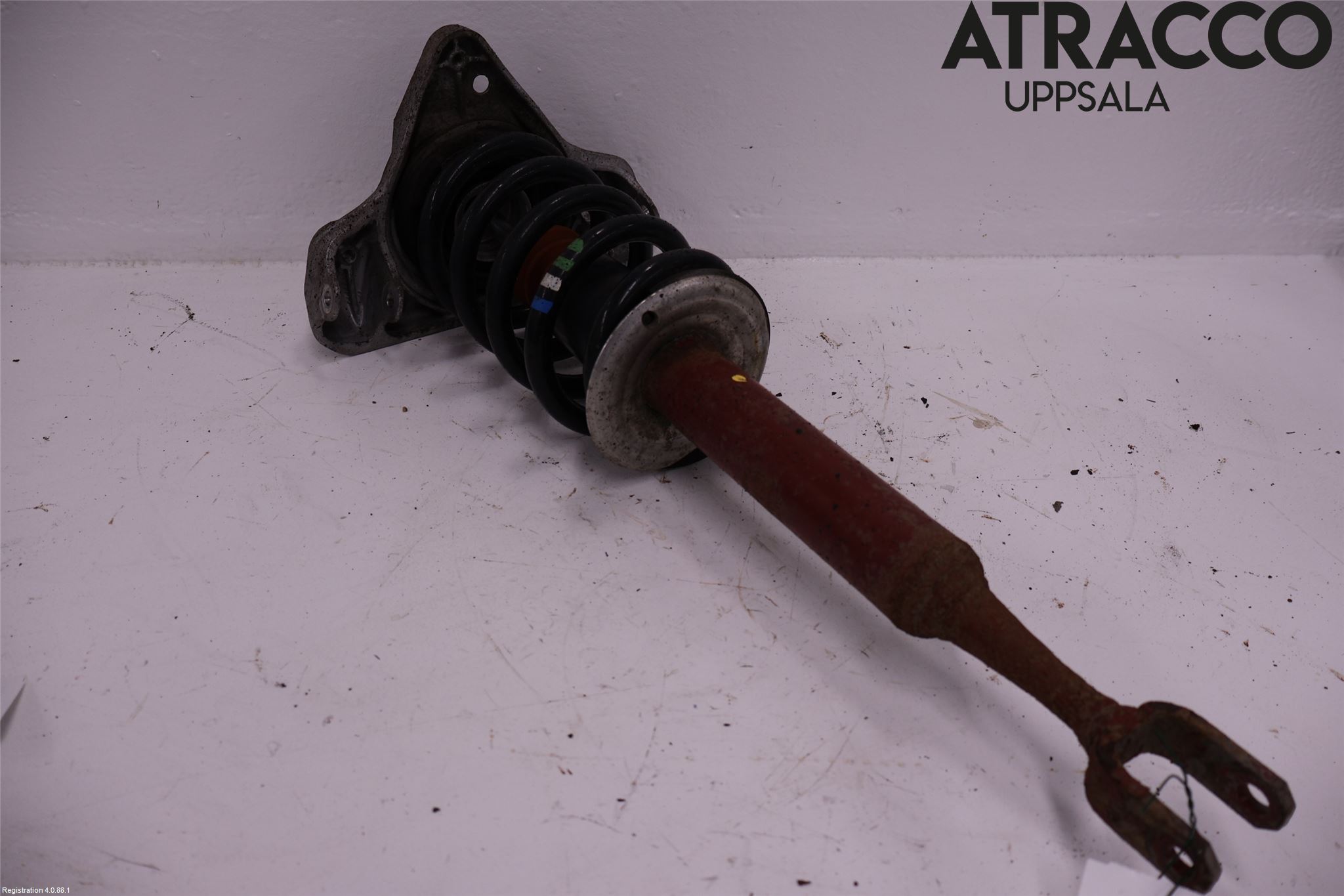 Audi A4/S4 05-07 Fjäderben Fram Vänster