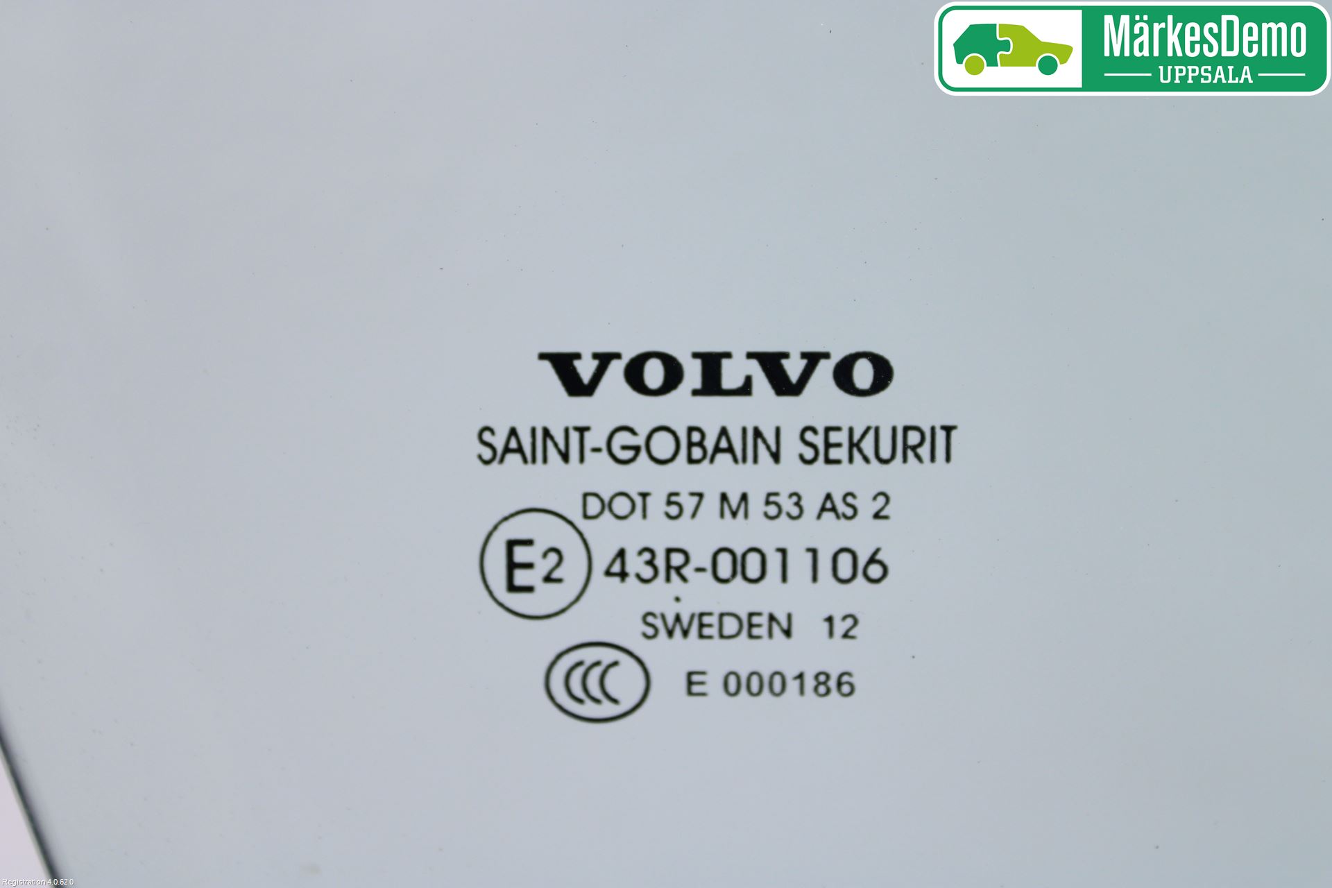 Volvo V60 11-13 Dörruta Fram Höger