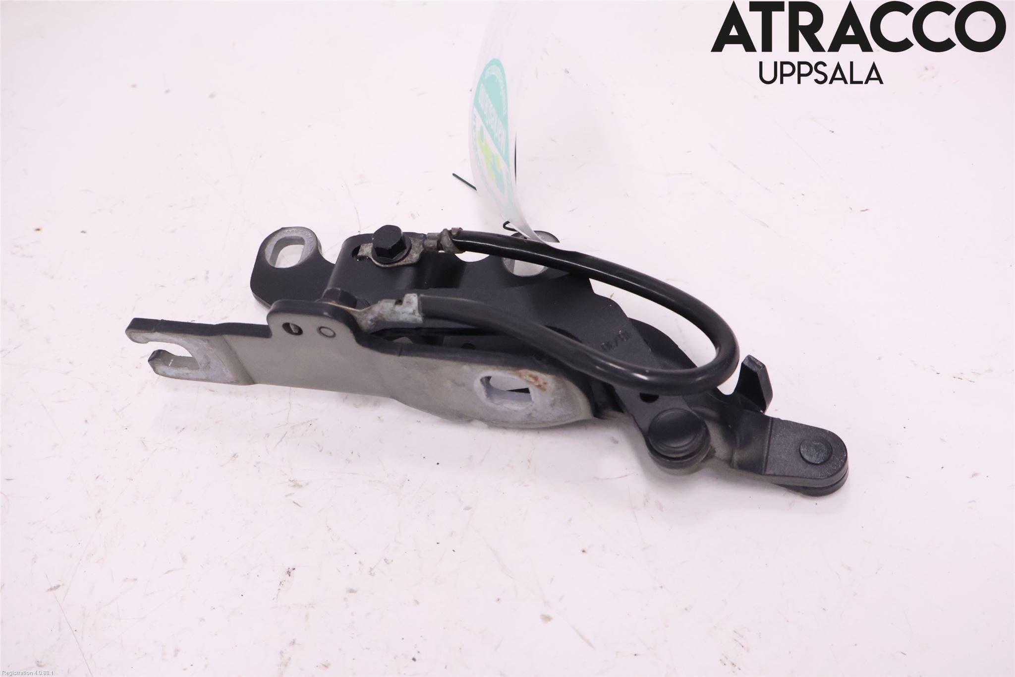 BMW 3 E90/91 SED/TOU 05-12 Huvgångjärn