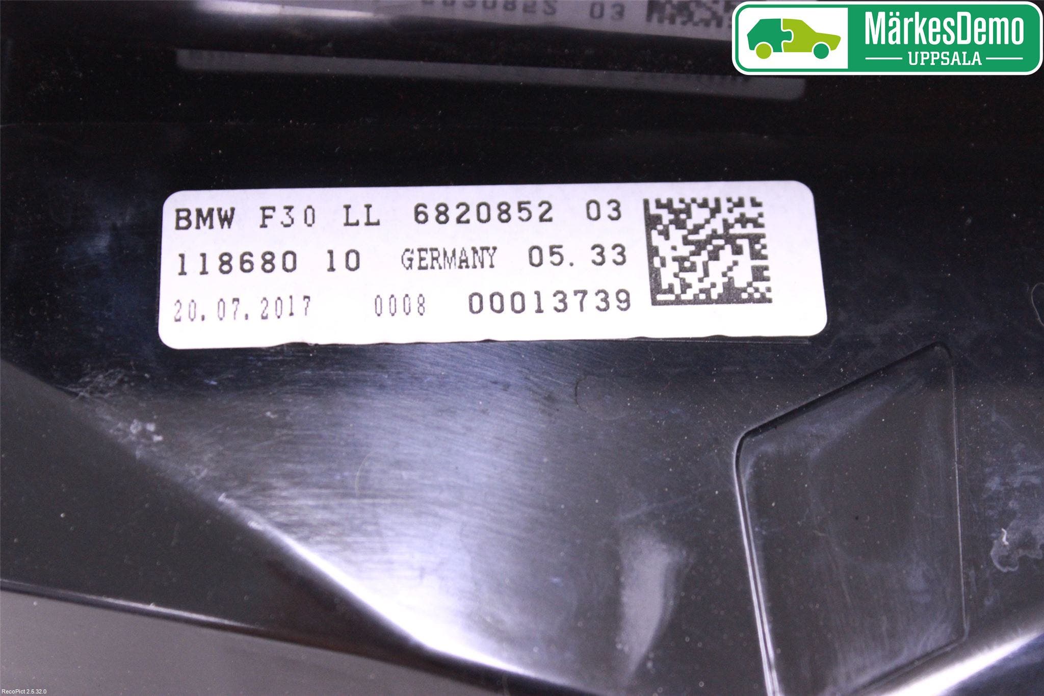 BMW 3 F30/F31/F80 12-19 Bildskärm