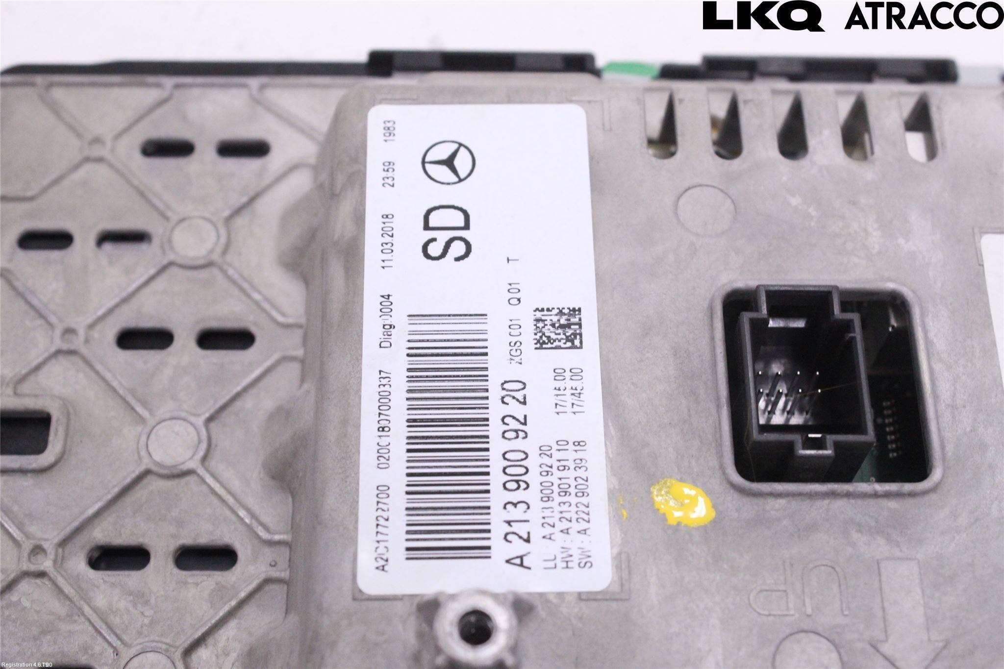 Mercedes-Benz MB E-KLASS (W213) 16-23 Bildskärm