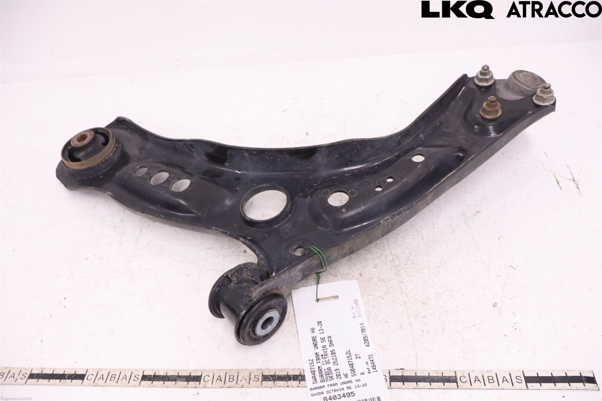 Skoda OCTAVIA (5E) 13-20 Bärarm Fram Undre Hö