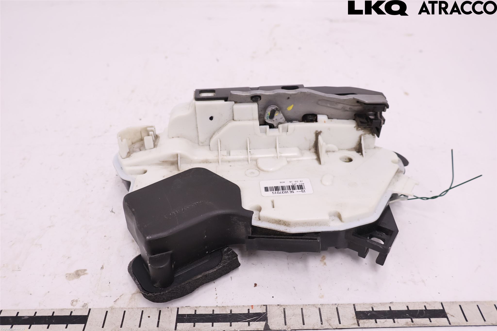Volkswagen VW PASSAT 15-19 Låskista-Dörrlås