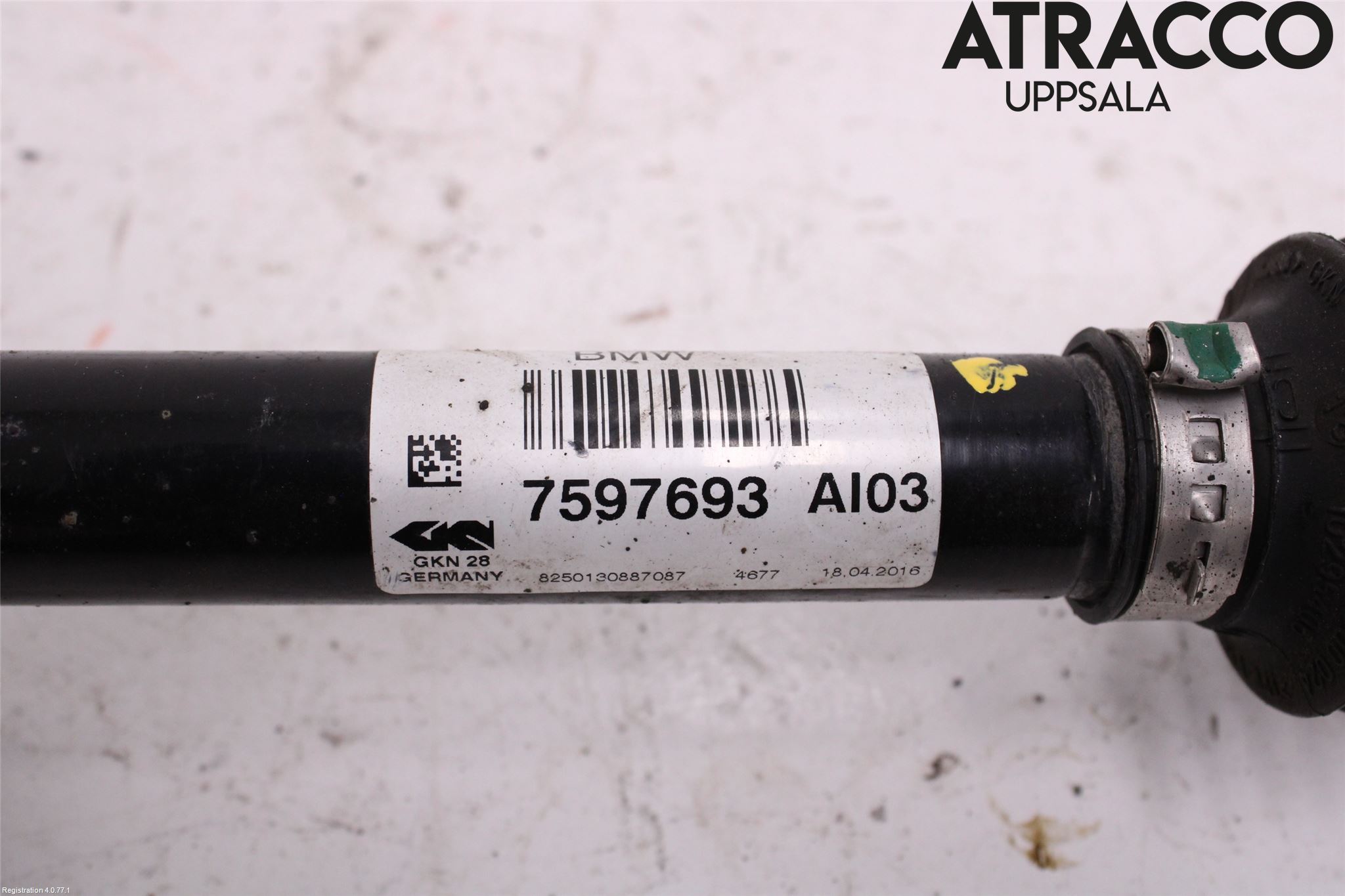 BMW 1 F20/F21 11-19 Drivaxel Fram Vänster