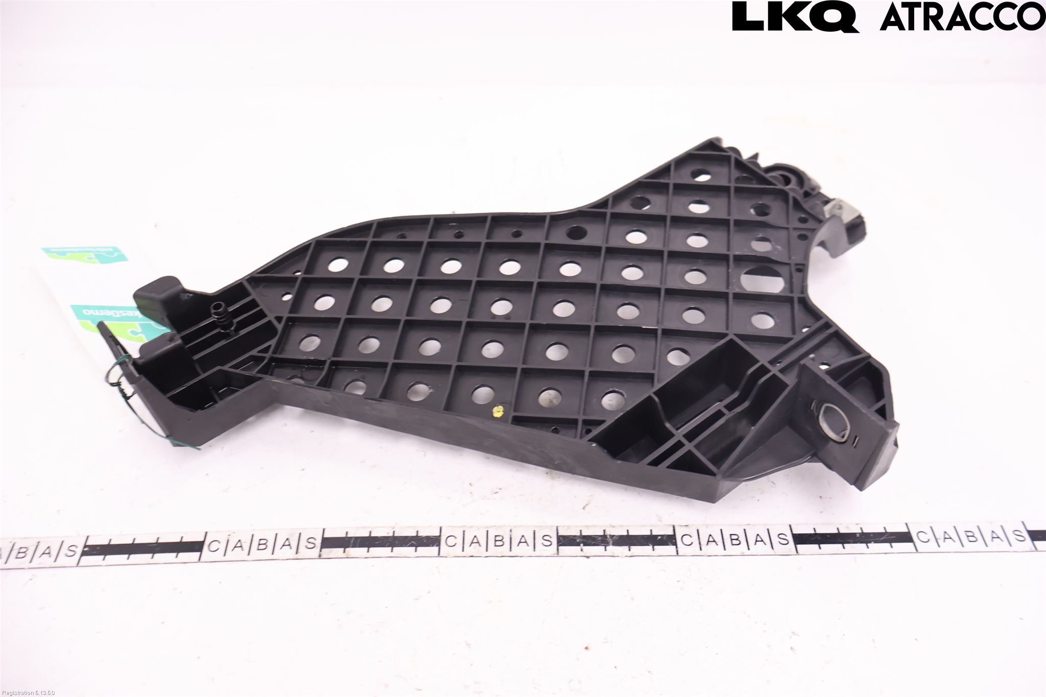 Audi Q3 8U 12-18 Strålkastarsarg Höger
