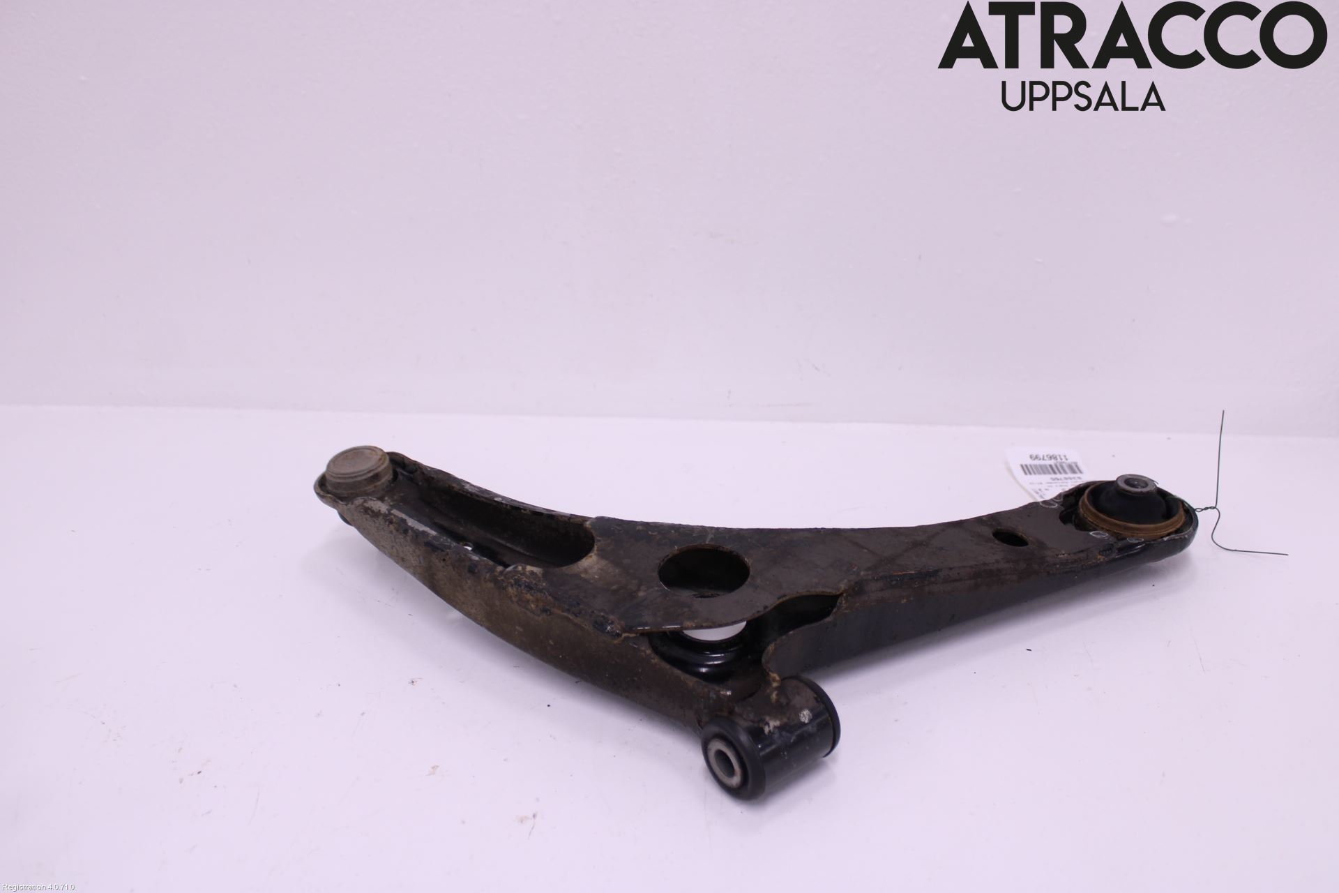 Mitsubishi OUTLANDER 07-12 Bärarm Fram Undre Vä