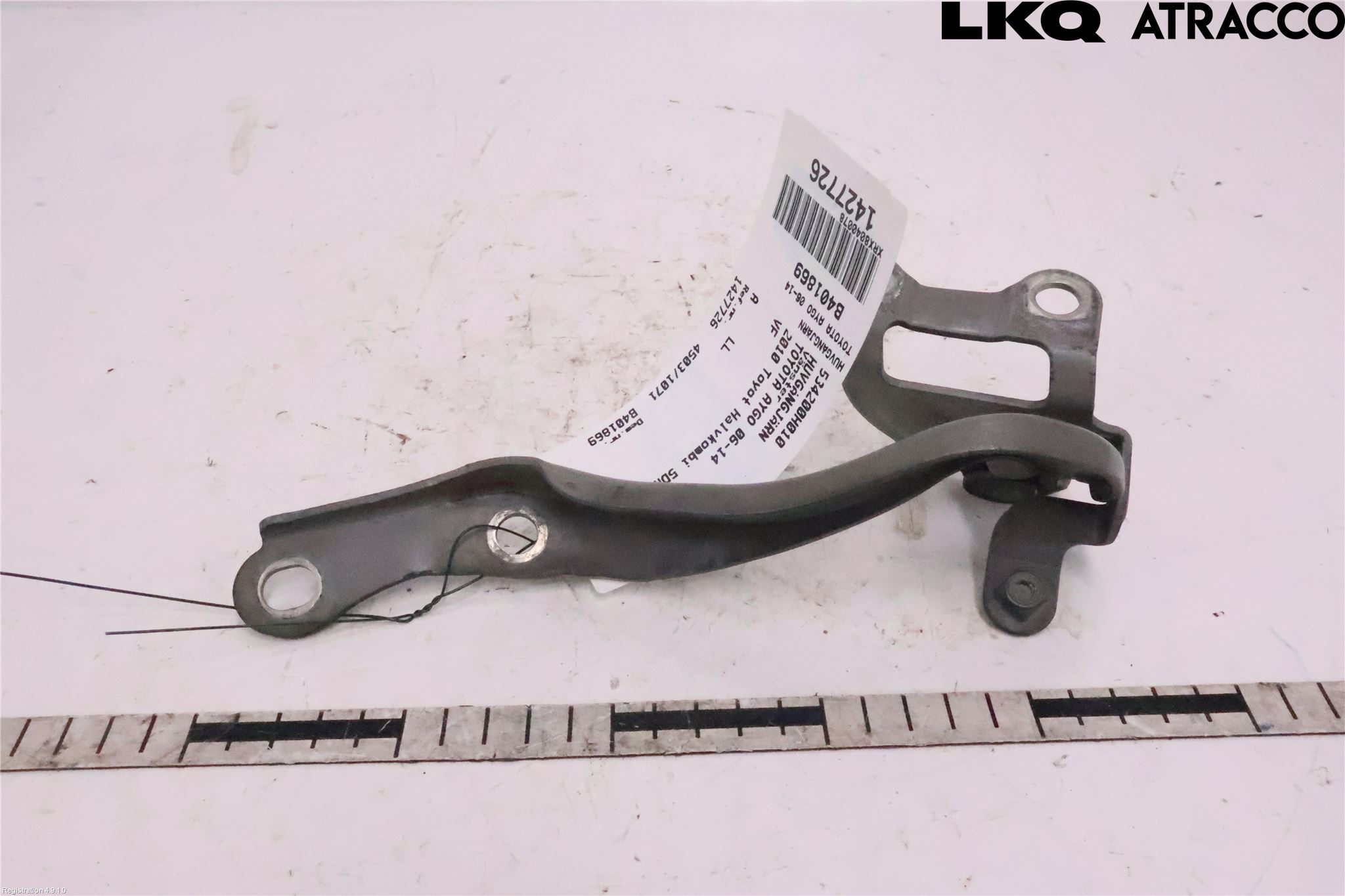 Toyota AYGO 06-14 Huvgångjärn