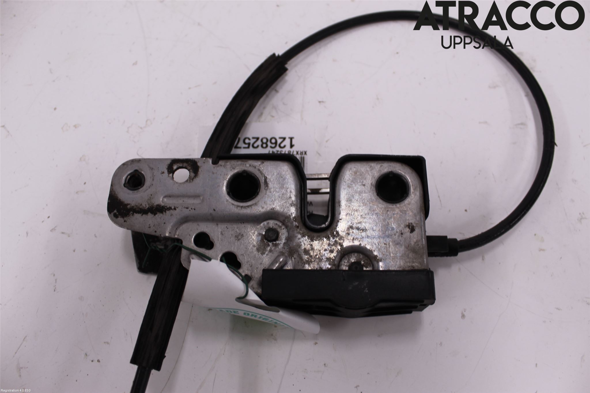 Volkswagen VW PASSAT 11-14 Huvlås