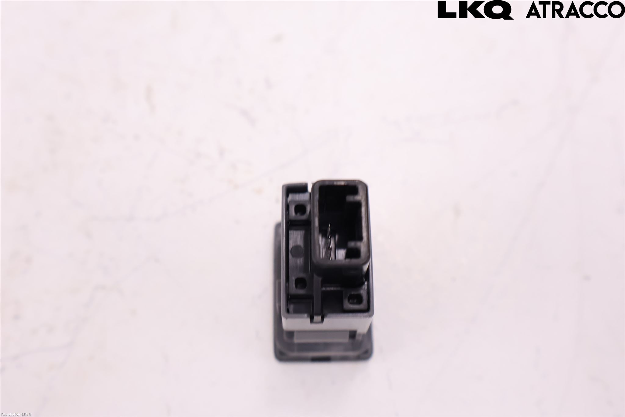 Toyota C-HR 16-23 Strömställare Tanklucka