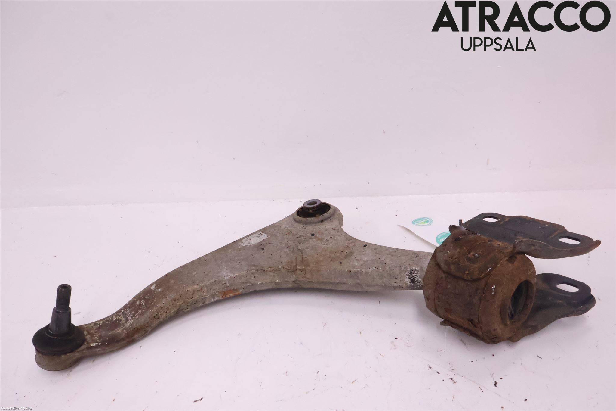 Volvo V60 11-13 Bärarm Fram Undre Vä