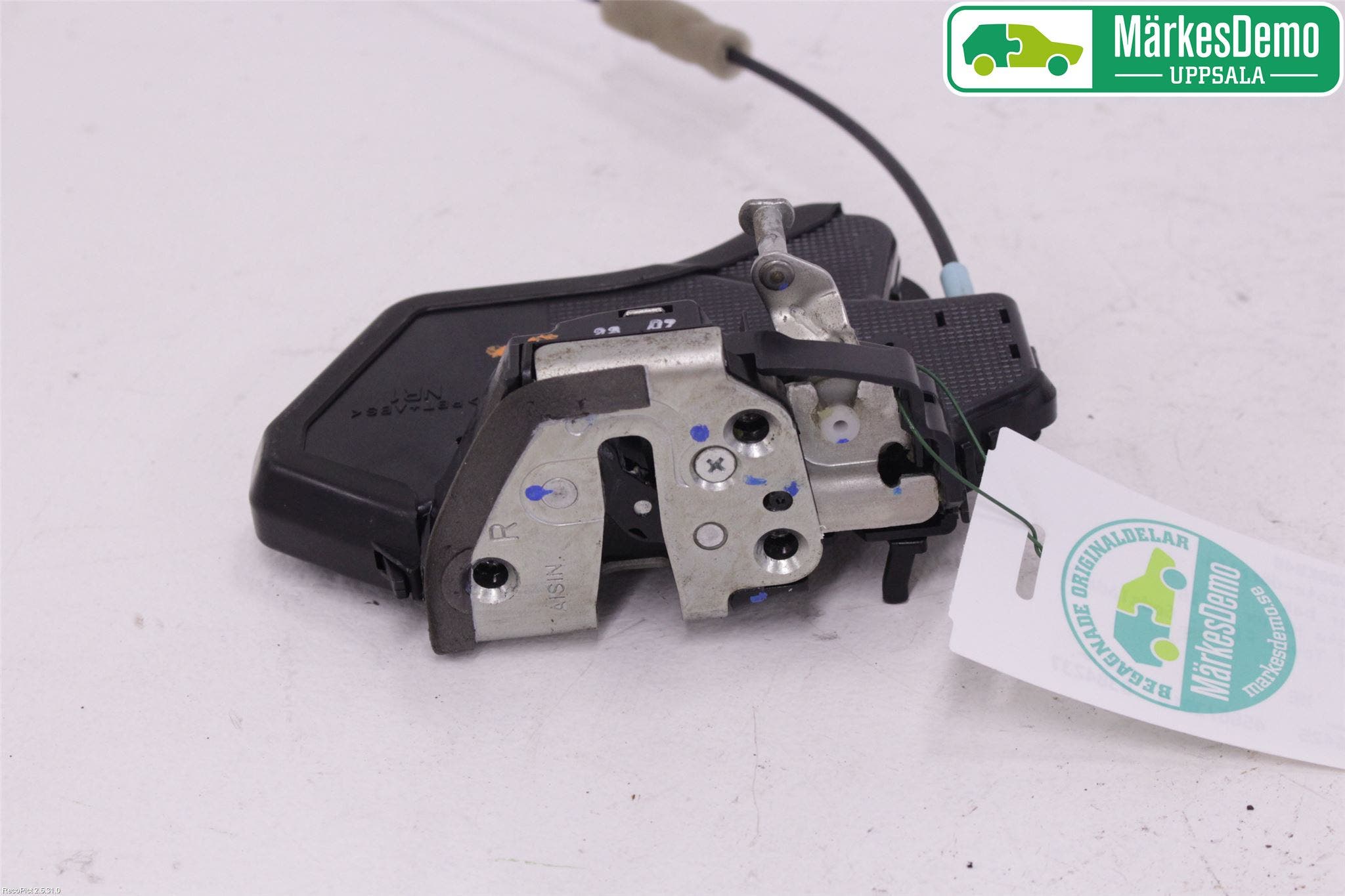 Toyota HILUX 05-16 Låskista-Dörrlås